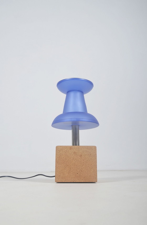 Image 1 of Pop Art Lamp 'Pushpin' Ontworpen Door Justin Cheung Voor Visualgram