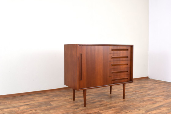 Image 1 of Mid Century Deens teakhouten dressoir, 1960S.