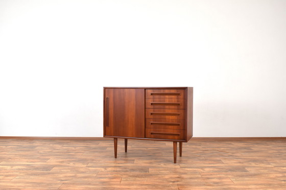 Image 1 of Mid Century Deens teakhouten dressoir, 1960S.