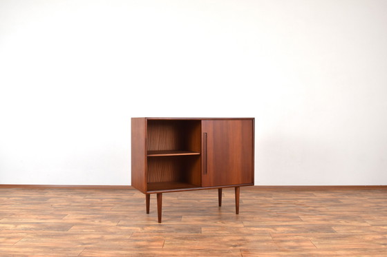 Image 1 of Mid Century Deens teakhouten dressoir, 1960S.