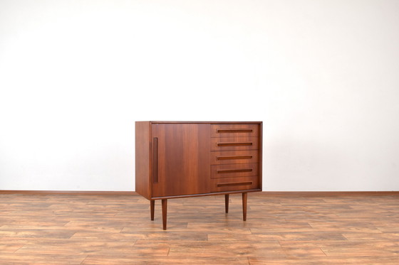 Image 1 of Mid Century Deens teakhouten dressoir, 1960S.