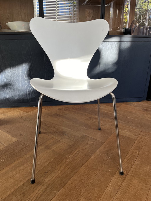 2x Fritz Hansen 7 Series Vlinderstoel