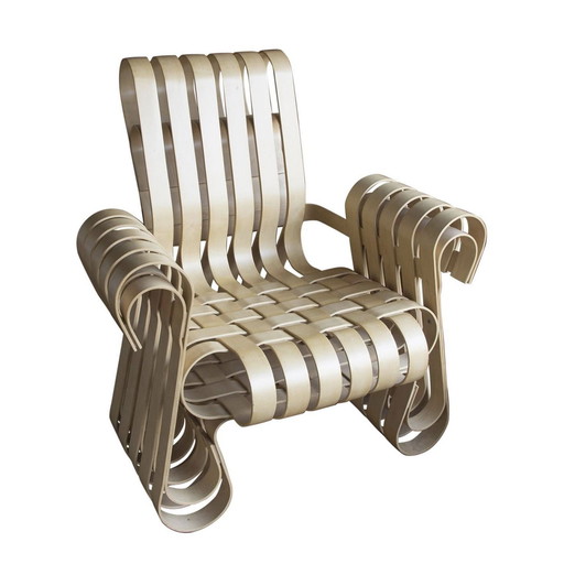 Frank Gehry Powerplay van Knoll