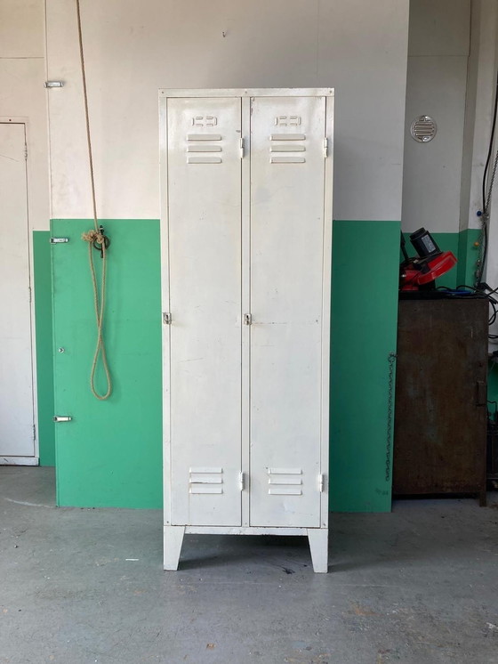 Image 1 of Vintage Lockerkast Met Legplanken