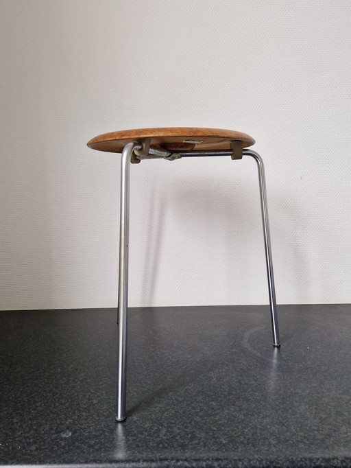 Fritz Hansen Design Dot kruk 1E Editie