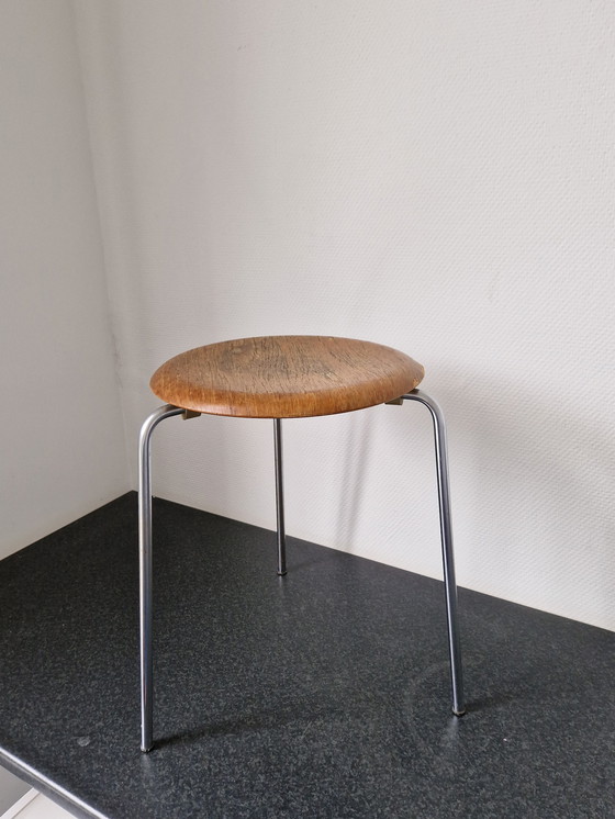 Image 1 of Fritz Hansen Design Dot kruk 1E Editie