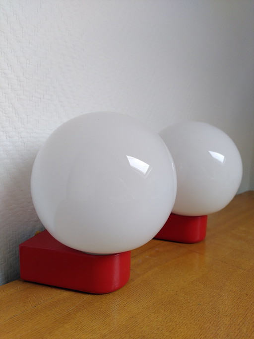 2x Postmoderne Opaline Wandlampen