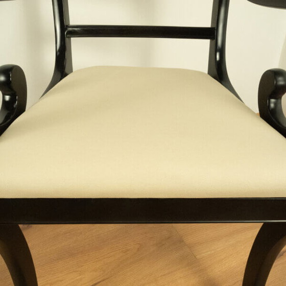 Image 1 of Vintage zwart gebeitste mahonie fauteuil uit Engeland