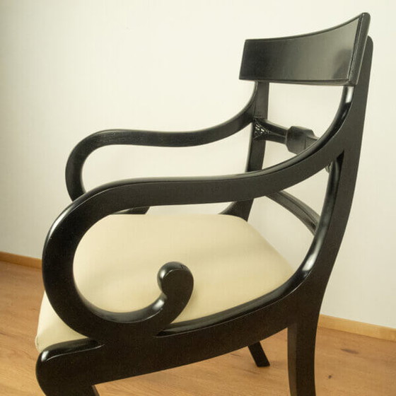 Image 1 of Vintage zwart gebeitste mahonie fauteuil uit Engeland