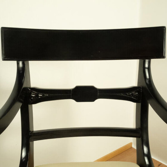 Image 1 of Vintage zwart gebeitste mahonie fauteuil uit Engeland