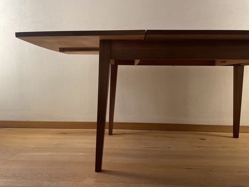 Mid Century tafel, uitschuifbaar en echt uniek!