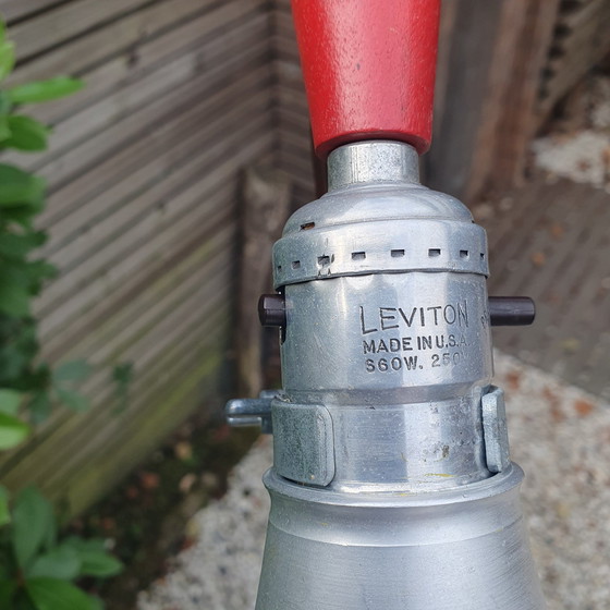 Image 1 of Leviton Vintage vloerlamp