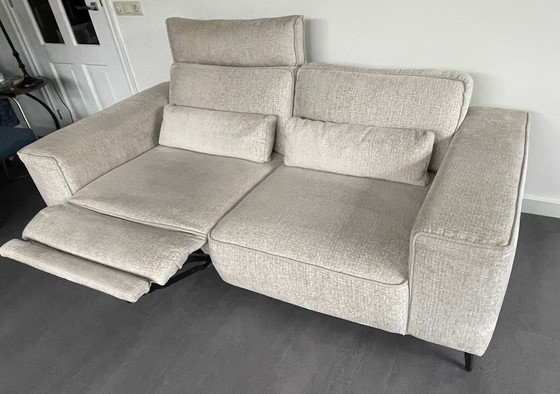 Image 1 of 2,5Zits Bank Domanto Met Een Electrische Relax 