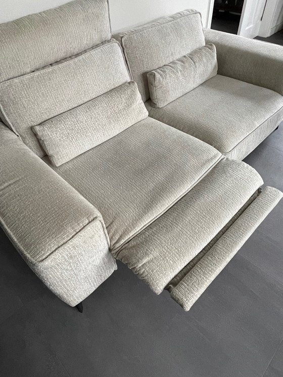 Image 1 of 2,5Zits Bank Domanto Met Een Electrische Relax 