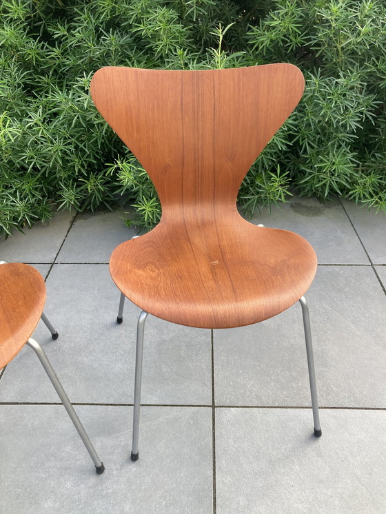 Image 1 of 2x Arne Jacobsen Fritz Hansen Vlinderstoel