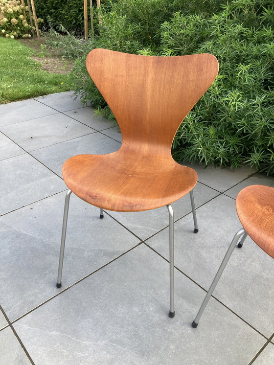 Image 1 of 2x Arne Jacobsen Fritz Hansen Vlinderstoel