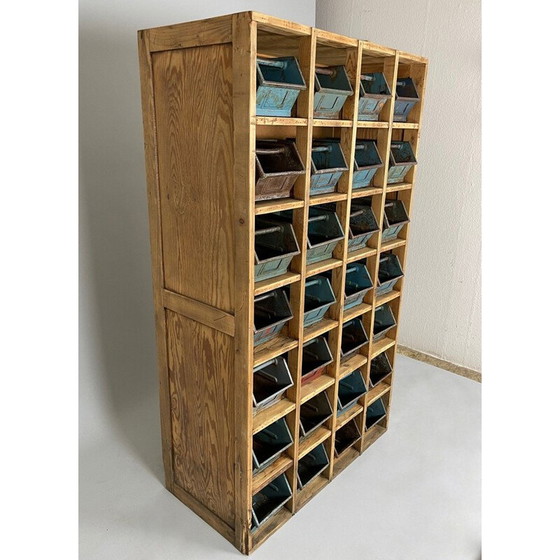Image 1 of Vintage houten opbergkast met metalen laden