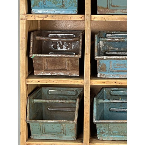 Image 1 of Vintage houten opbergkast met metalen laden