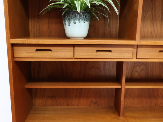 Image 1 of Deense vintage boekenkast secretaire teak