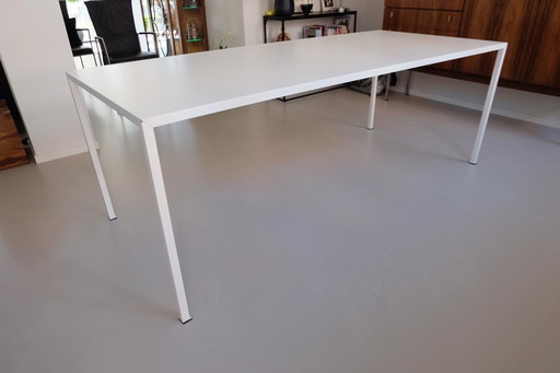 Arco Slim Eettafel