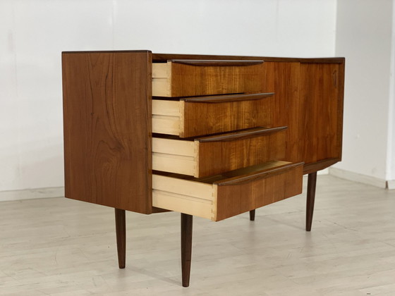 Image 1 of Deens teak dressoir dressoir woonkamer kast tv kast ladekast vintage