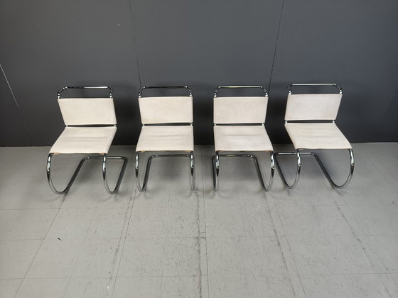 Image 1 of Set van 4 eetkamerstoelen van Mies Van Der Rohe voor Knoll International, 1970S