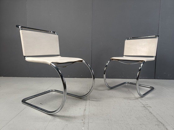 Image 1 of Set van 4 eetkamerstoelen van Mies Van Der Rohe voor Knoll International, 1970S