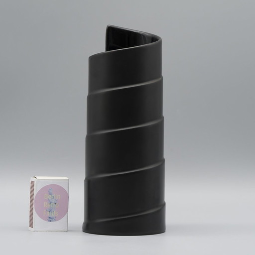 Marcello Morandini & Tapio Wirkkala Rosenthal Matte Porcelaine Noire Duo Vaas