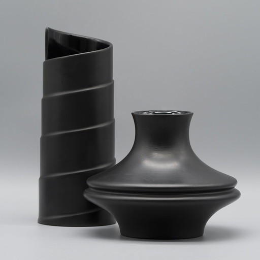 Marcello Morandini & Tapio Wirkkala Rosenthal Matte Porcelaine Noire Duo Vaas