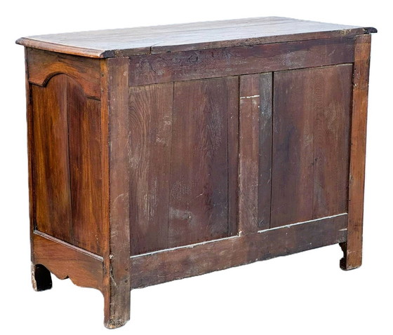 Image 1 of Commode Noyer