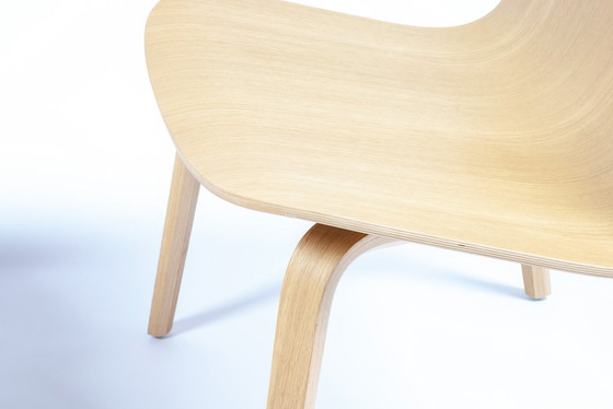 Image 1 of 2x Muuto Visu lounge chairs door Mika Tolvanen