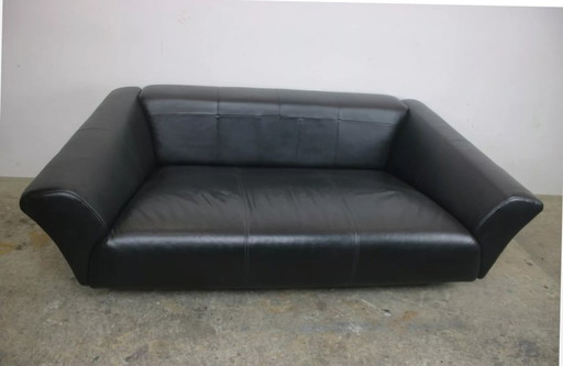 Rolf Benz Sofa Model 333 Zwart Leer Met 5 Nieuwe Stoffen Kussens