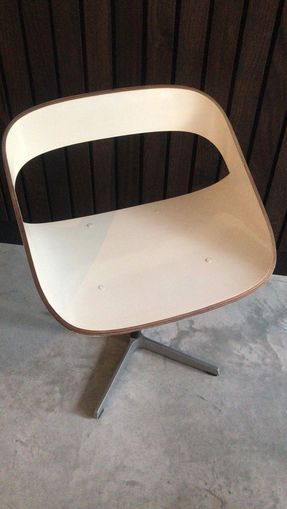 Image 1 of 130 Series Rca Swivel Chair By Geoffrey Harcourt Artifort