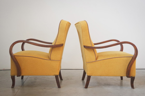 Image 1 of  Paar gerestaureerde beukenhouten fauteuils uit 1940 in Mid Century Moderne Stijl