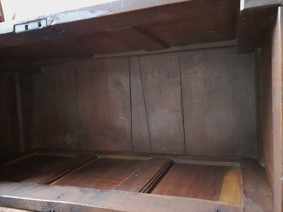 Image 1 of 19e Eiken Kasteelkast