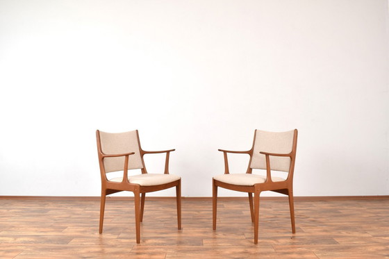 Image 1 of Mid Century Deense Teakhouten Eetkamerstoelen van Johannes Andersen voor Uldum Møbelfabrik, 1960, Set van 2