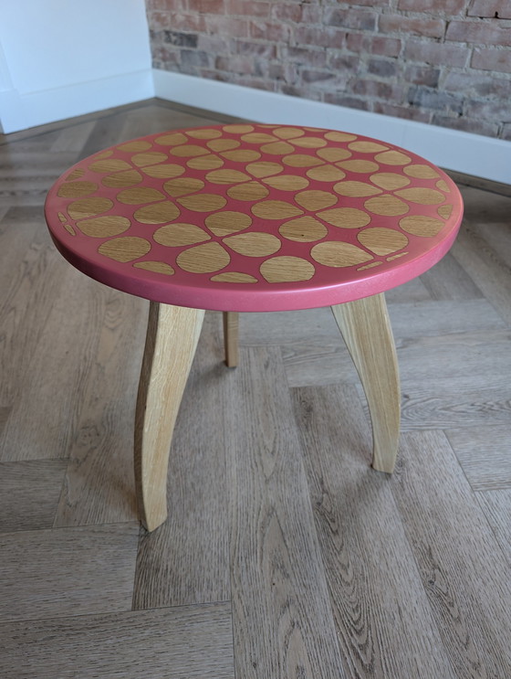 Image 1 of Ronde Unieke Bijzettafel Rose