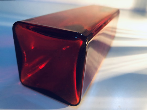 Image 1 of Vintage vaas - Rood glas - 1970