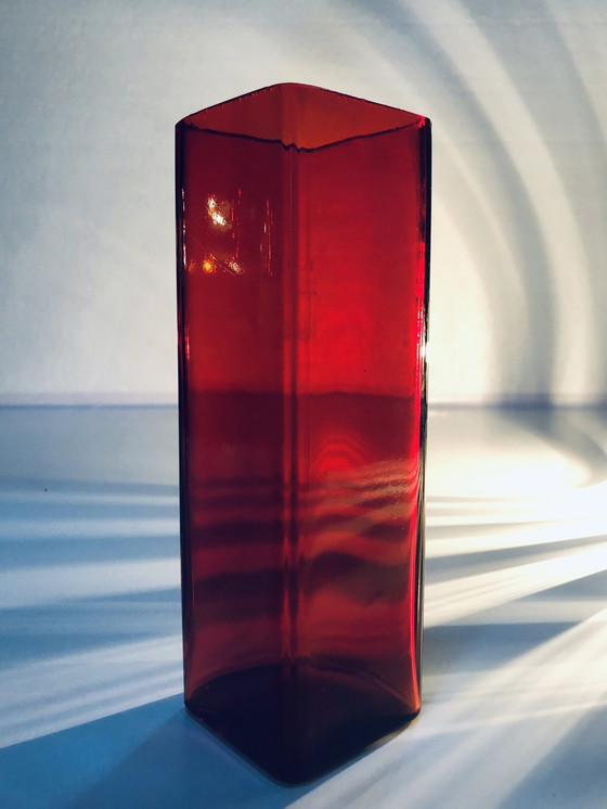 Image 1 of Vintage vaas - Rood glas - 1970