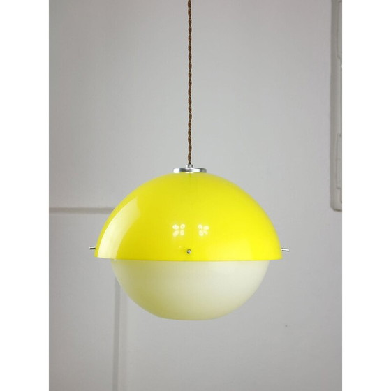 Image 1 of Vintage Space Age hanglamp van geel plexiglas, Italië 1970