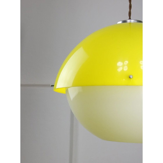 Image 1 of Vintage Space Age hanglamp van geel plexiglas, Italië 1970