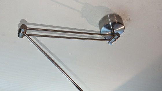 Image 1 of Vintage zwenk plafond/wandlamp van Hala Zeist