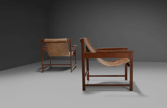 Image 1 of 2x 'Lia' fauteuils van Sérgio Rodrigues