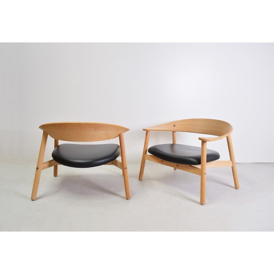 Image 1 of Paar vintage eiken en lederen fauteuils en voetenbank van Henrik Bønnelycke voor Silo meubilair, 2002