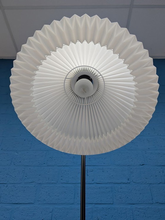 Image 1 of Design Vloerlamp, Le Klint Model 368