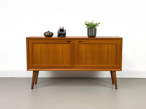 Image 1 of Deens teakhouten dressoir van H.W. Klein voor Bramin, 1960S