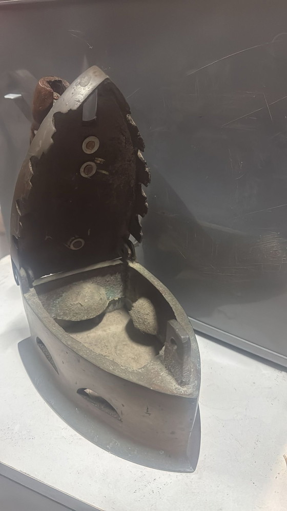 Image 1 of Zeldzame Strijkijzer 