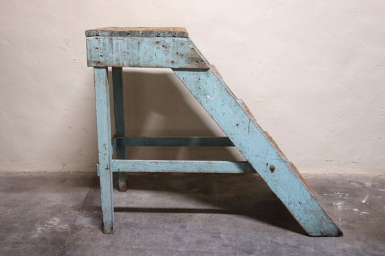 Image 1 of Vintage lariks trapladder Frankrijk 1950S