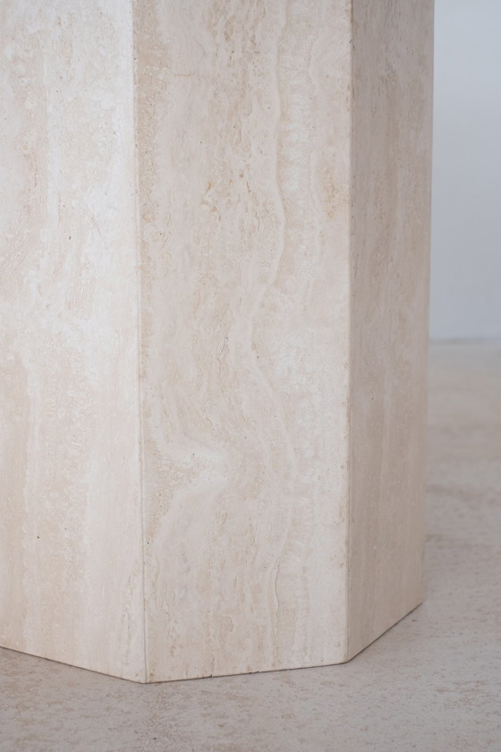 Image 1 of Achthoekige Travertin Tafel