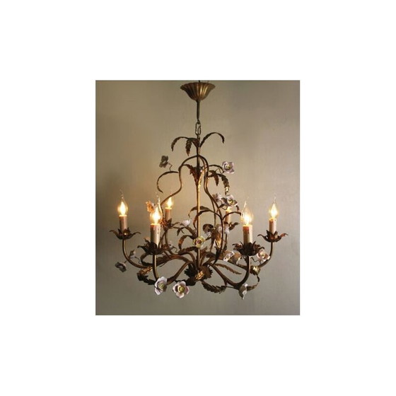 Image 1 of Vintage verguld metalen kroonluchter met porseleinen bloemen, 1950
